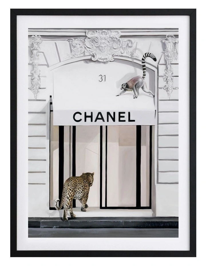 Flash Sale ⭐ Urban Road Fashion Week Black Frame 🔥